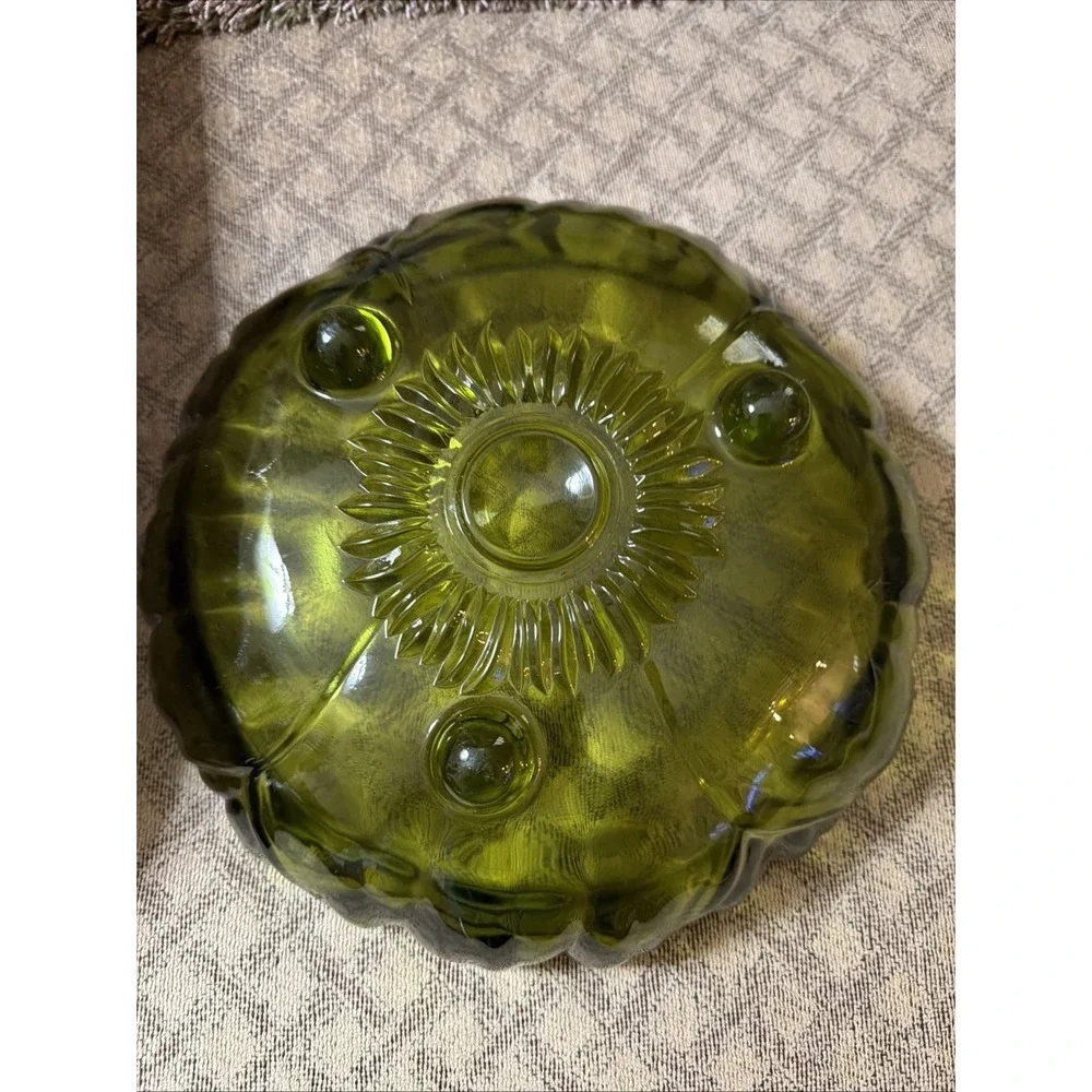 Avocado Green Indiana Glass Scalloped Sunflower Footed Serving Bowl 11
